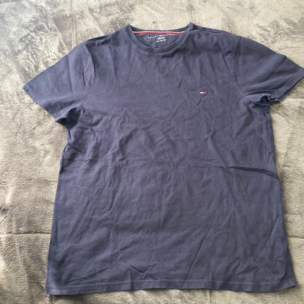 Tommy Hilfiger t shirt